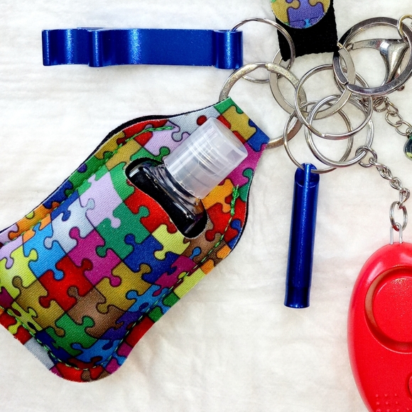 Self Defense Keychain - Picture 3 of 4